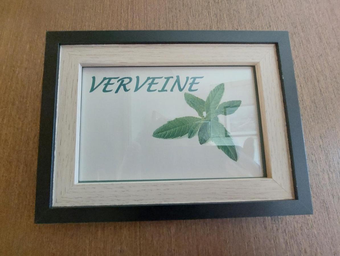 Longere Villariane Naveil 外观 照片